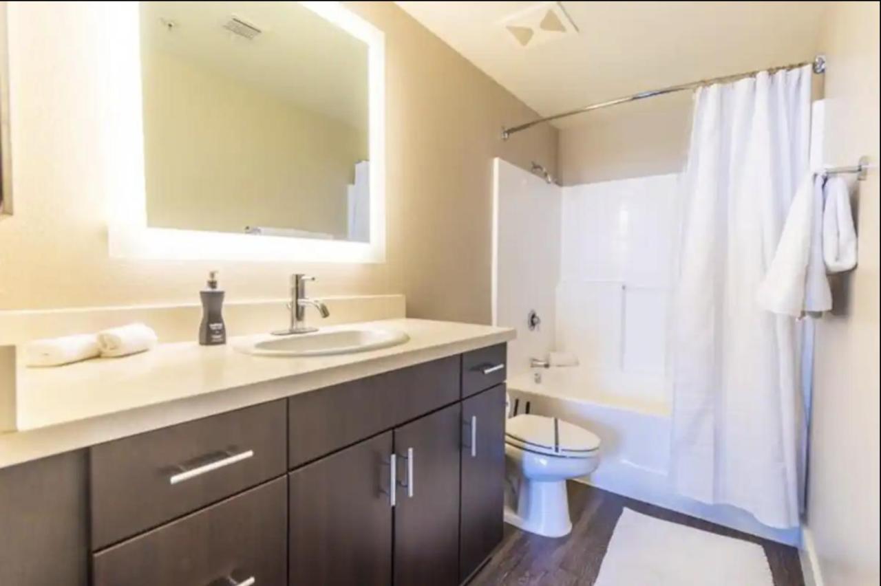 Apartamento Bright 3bd In Sm, 5 Min To Beach - Pool & Gym Los Ángeles